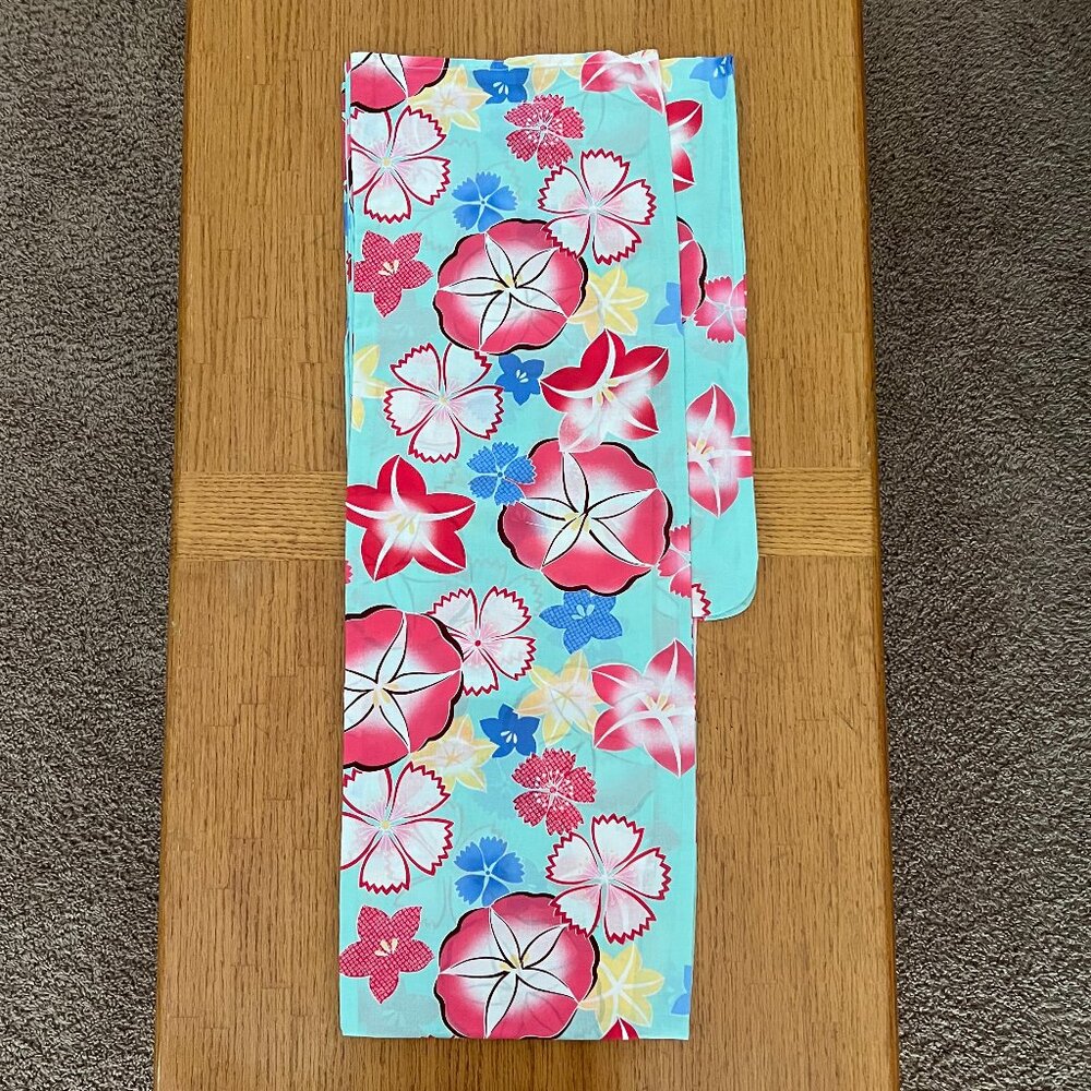 Womens or teen Yukata Set (new yukata, used obi & obijime, unused geta) - Picture 2 of 8